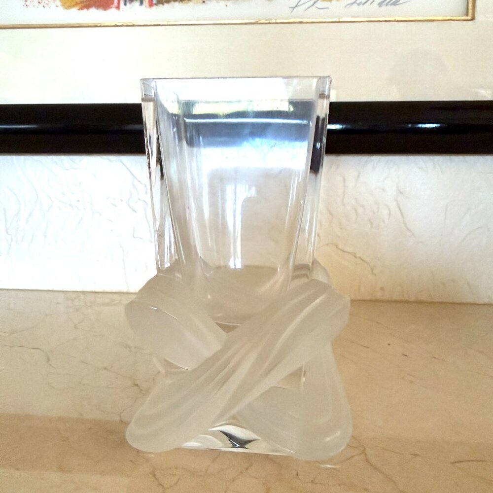 Lalique "Lucca" crystal vase designed by Marie-Claude Lalique in 1979